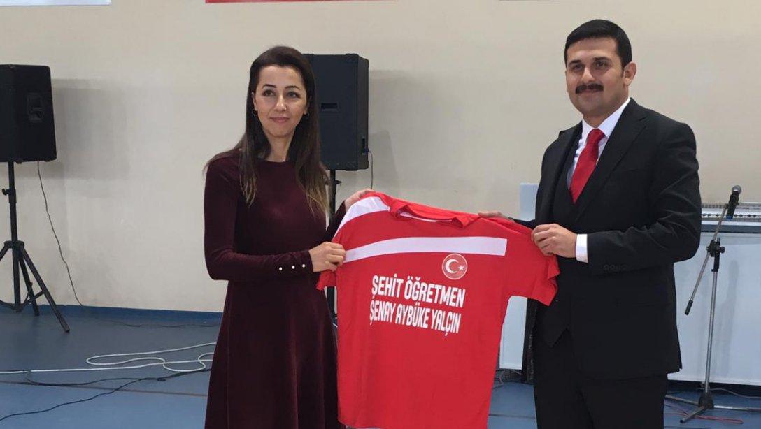 Şehit Öğretmen Şenay Aybüke YALÇIN anısına Futsal Maçı düzenlendi.