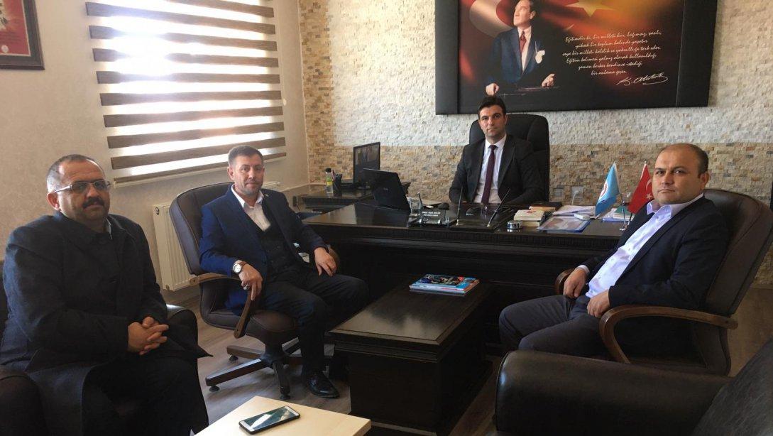 Burdur Memur-sen ve Egitim-bir-sen İl Başkanı Murat BULUT ve Yönetimi, Tefenni Egitim-bir-sen İlçe Temsilcisi Mustafa KAVAK 'ın ziyareti